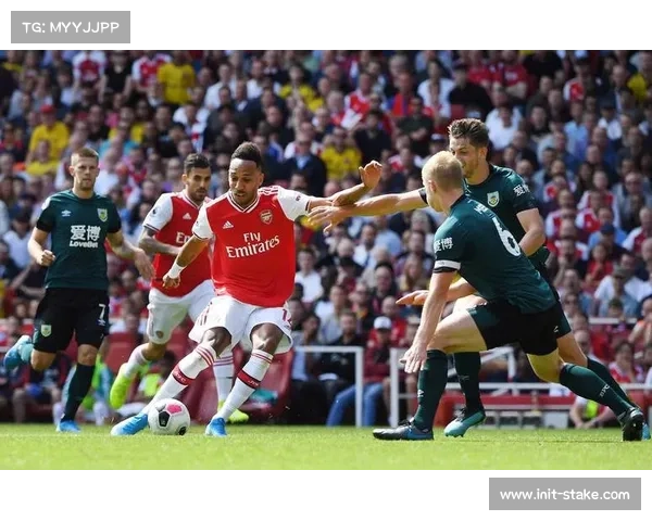 阿森纳三大中卫伤缺致防线崩塌，圣诞赛程迎严峻考验